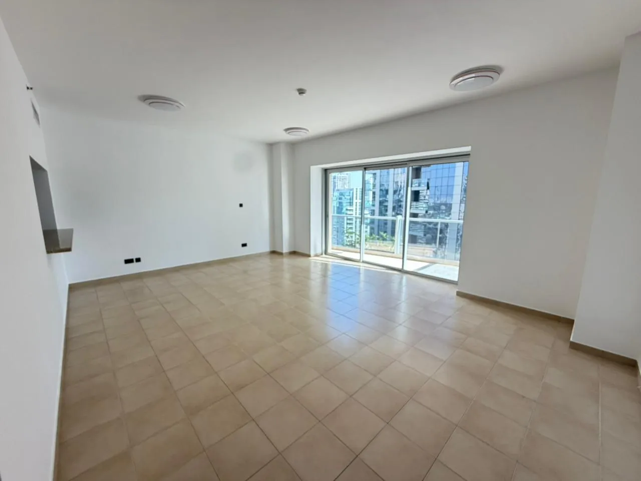 Marina Tower — photo 2